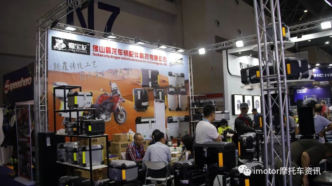 2019重庆摩展装备参展商热情高涨-SIX2骑行内衣发布十周年新品