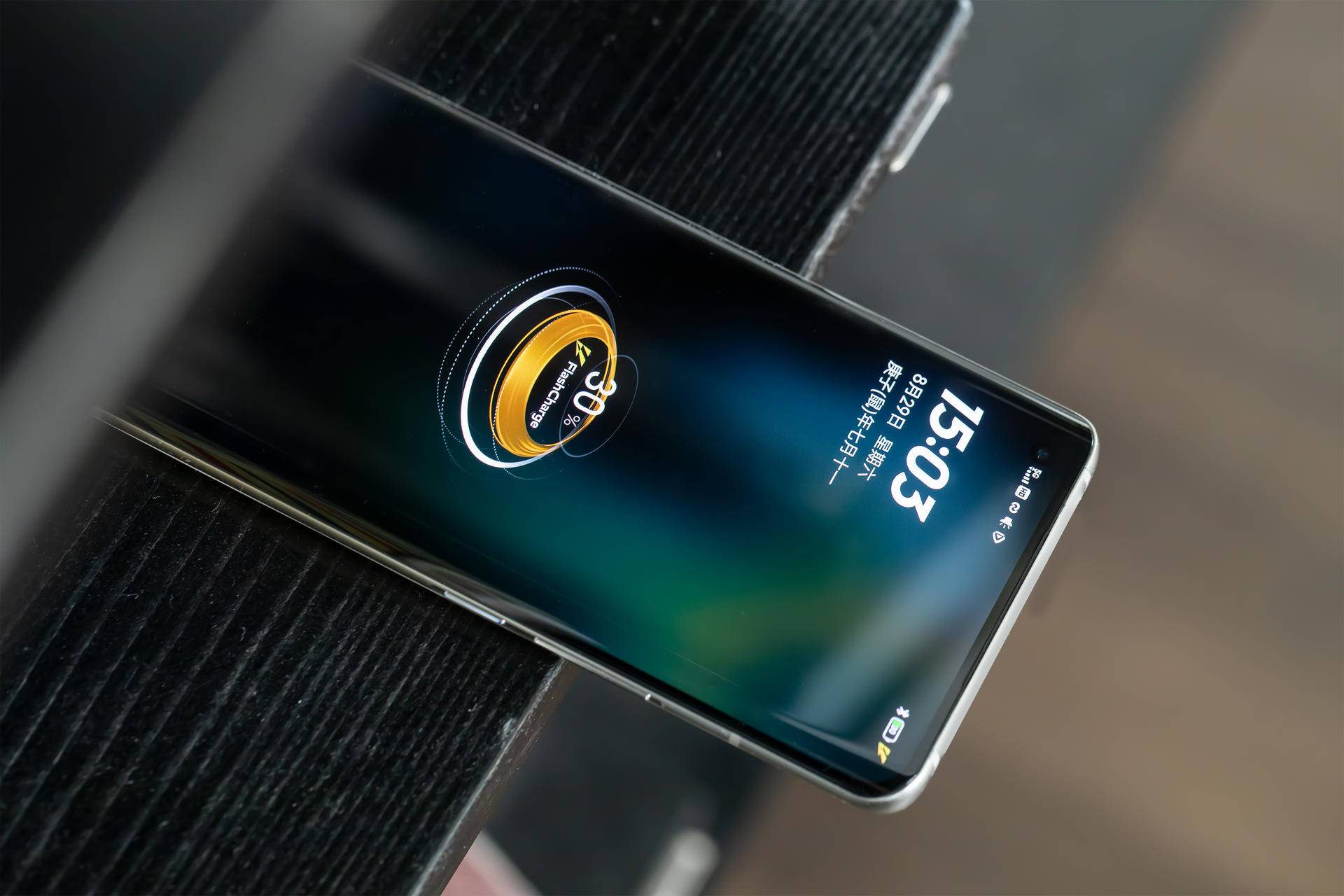 假如你不执着于新机,我勉强为你推荐一台,性价比和体验都兼顾