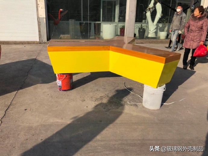 玻璃钢车厢坏了怎么修复,座椅塑料坏了怎么补救