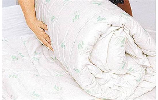 被子太多了柜子装不下怎么收纳,被子如何收纳不占空间有什么技巧