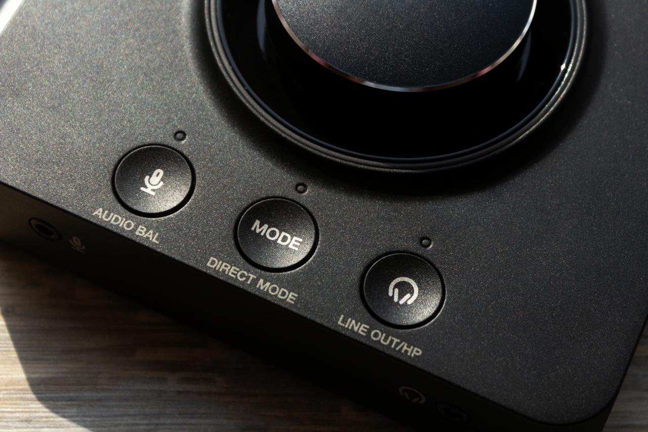 鍒涙柊sb1500soundblasterz澹板崱璇勬祴,鍒涙柊soundblaster5.1澶栫疆澹板崱