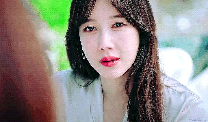 比韩剧精彩!财阀美貌千金和顶流爱豆隐婚、又密恋最帅男演员