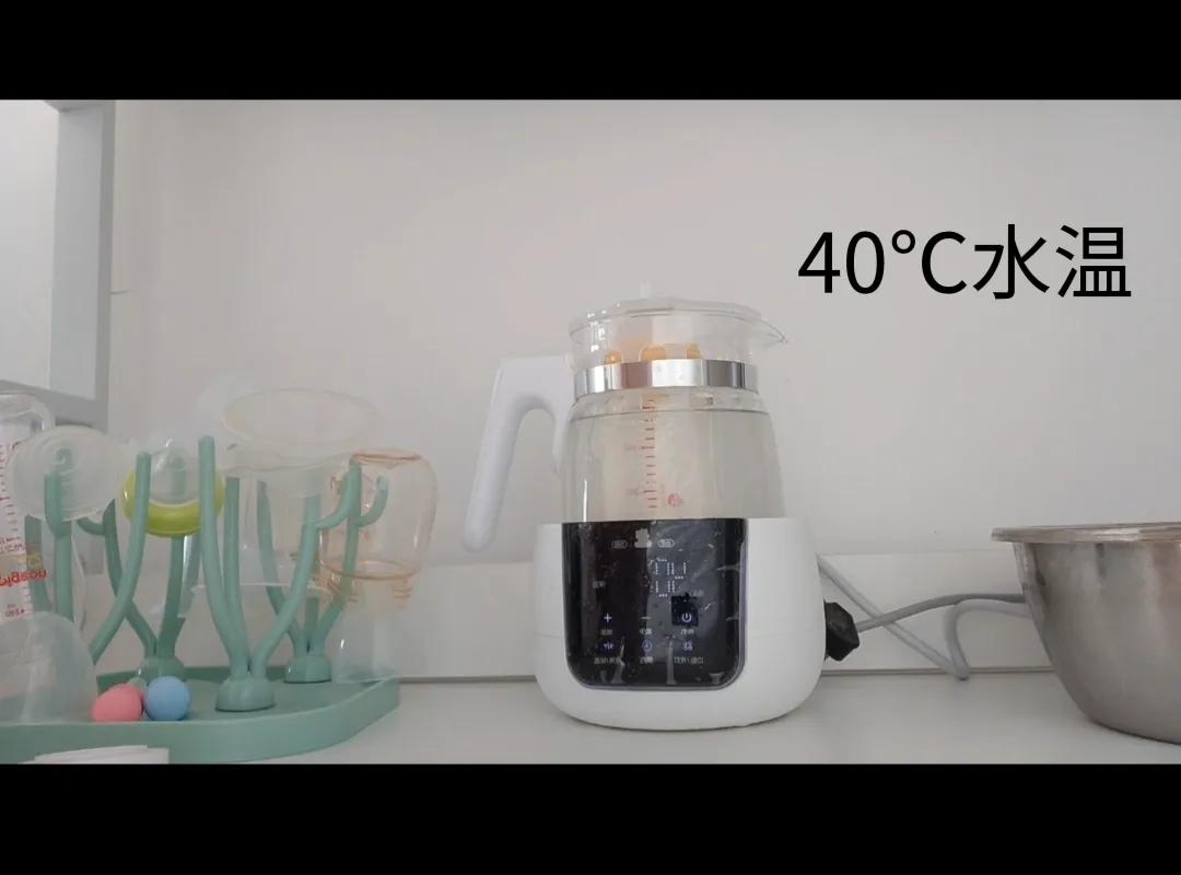 母乳如何正确解冻给宝宝吃,母乳怎么解冻和暖奶