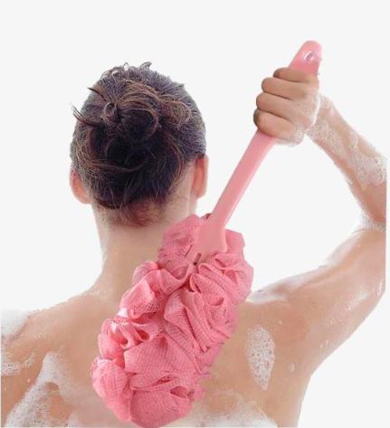 洗澡时搓下来的泥是什么?在显微镜下放大一百倍,看后让人不舒服