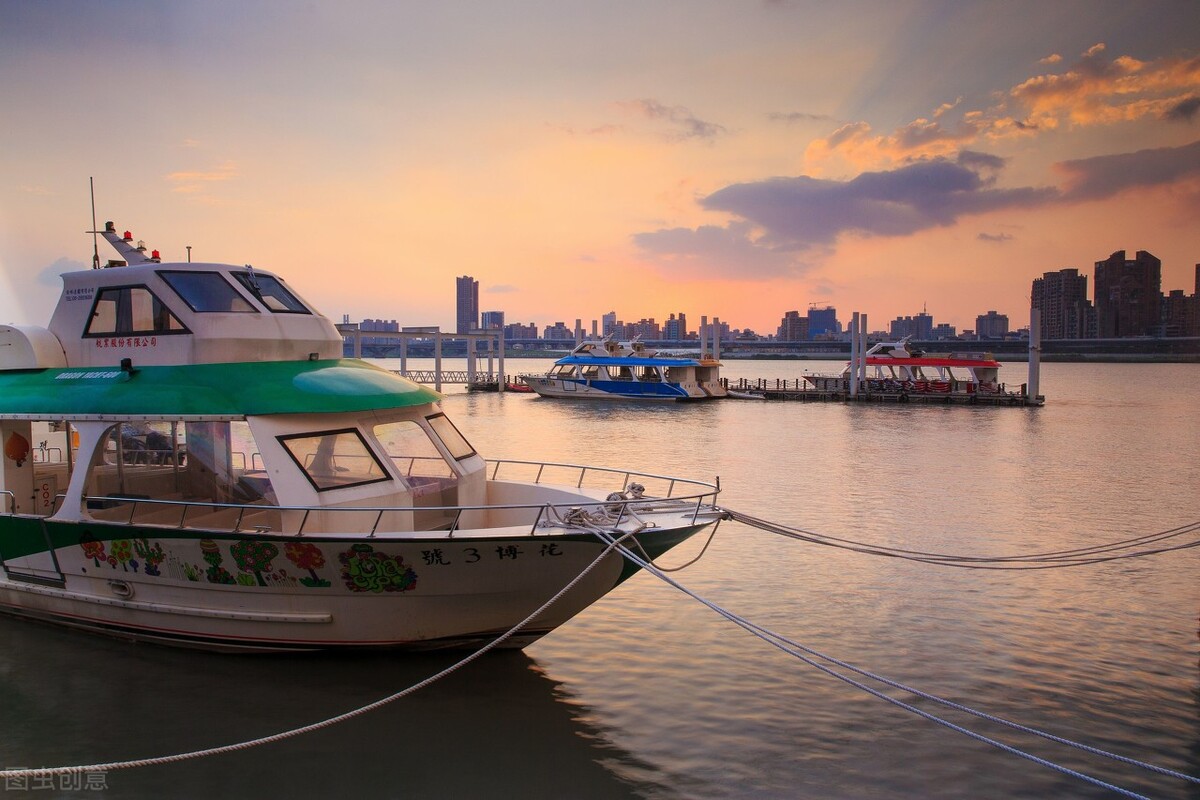 大陆人看台湾风情,目前在大陆的台湾人看台湾现状