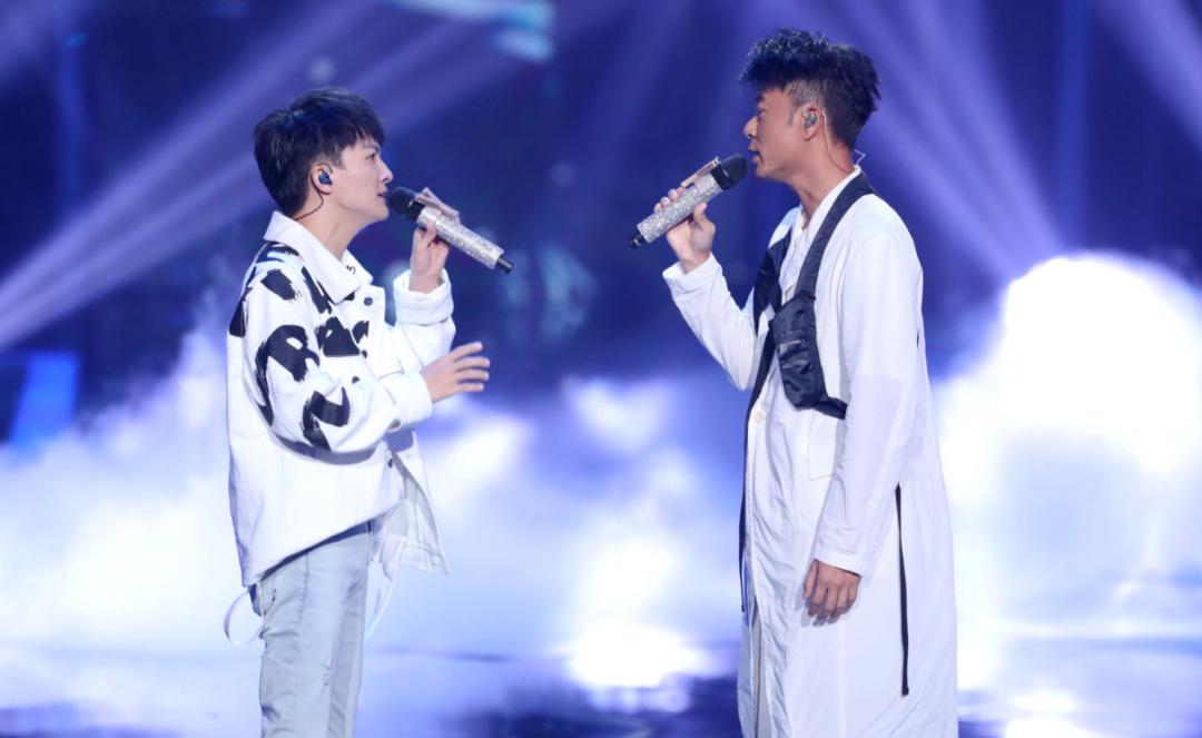 从留守儿童到牙医，再到歌神，周深是谁？真的很牛吗？