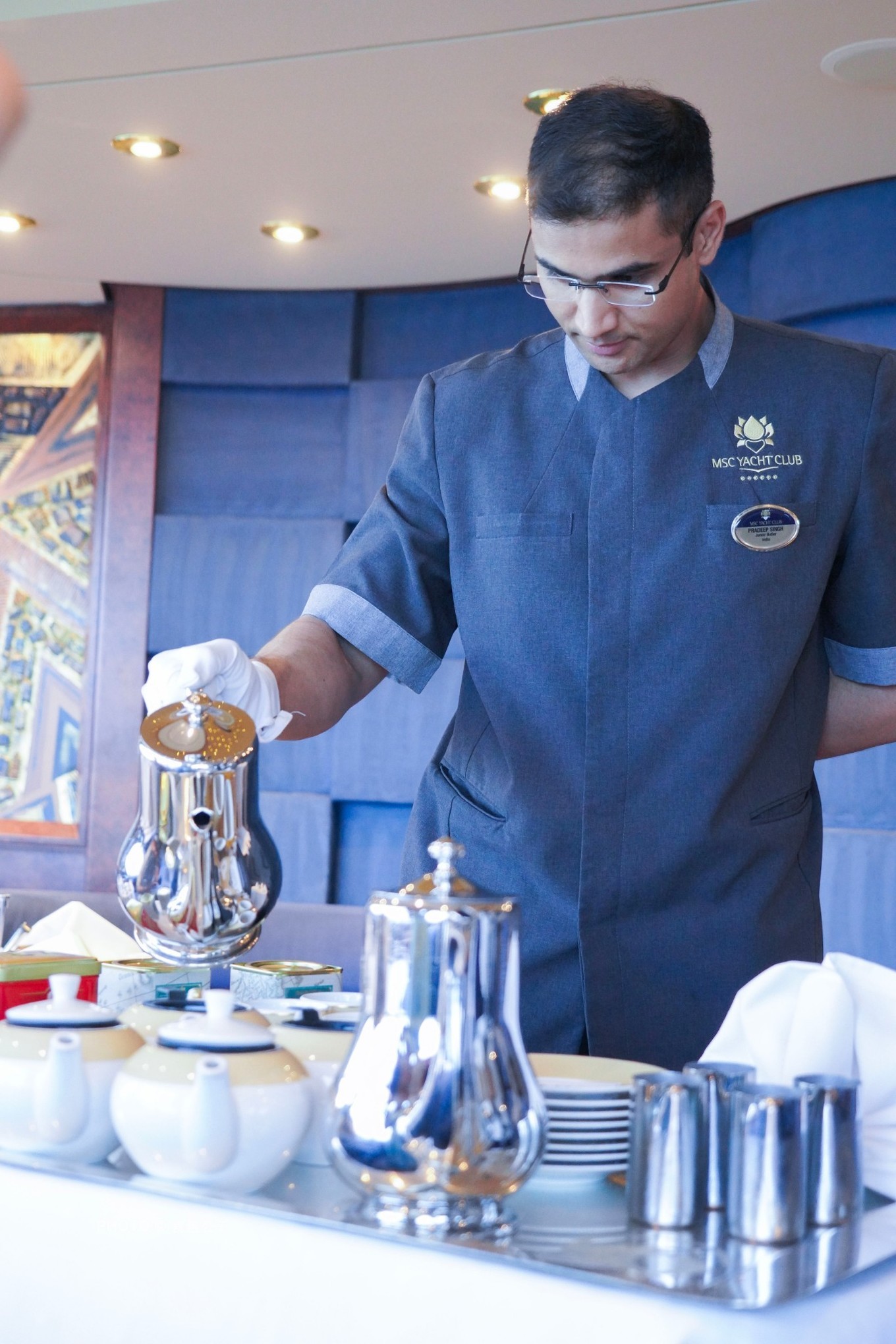 海上养猪场邮轮,海洋光谱号邮轮海上养猪场