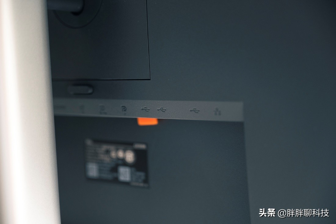 戴尔e2211hb显示器详细评测,戴尔显示器u2717d测评