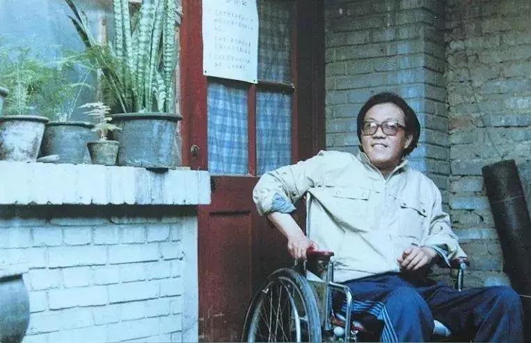 正常人的膀胱最大憋尿量,男生挑战24小时膀胱极限