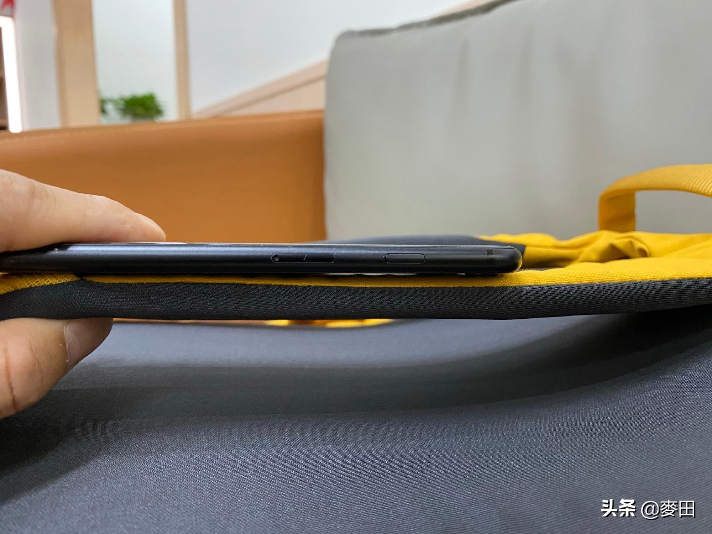 现在买macbookM1芯片合适吗,现在买macbookairm1的电池