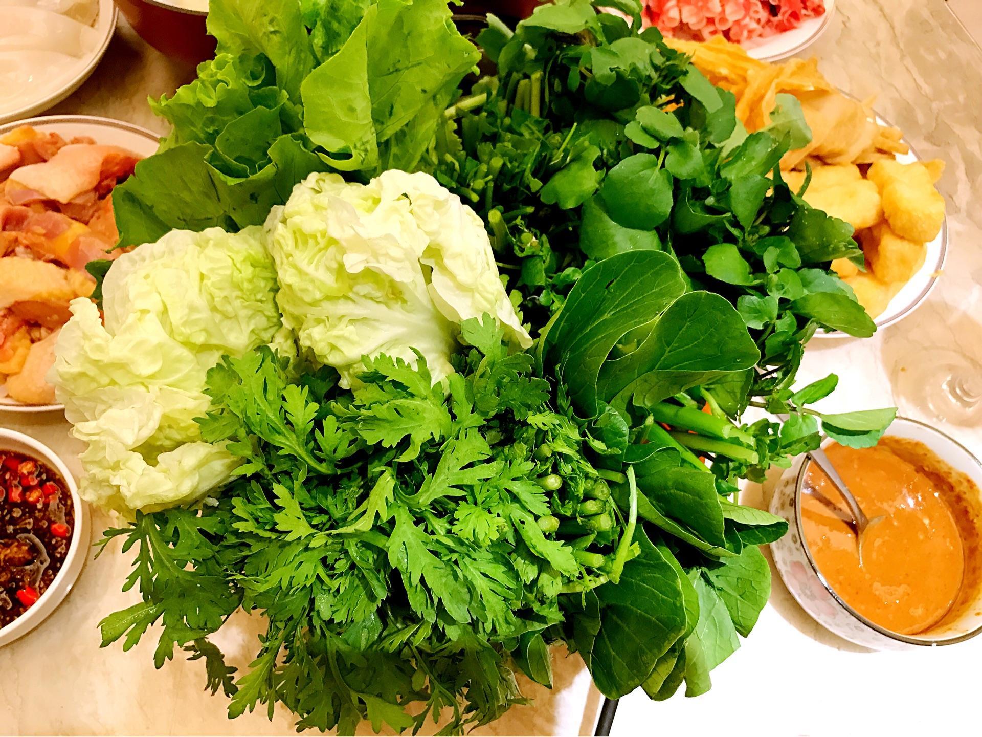 农村三人行自助15元小火锅店,开个自助餐火锅店利润怎么样