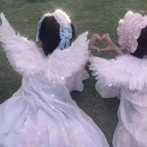 闺蜜基友开黑头像|空白的纸上，有过泪的划痕