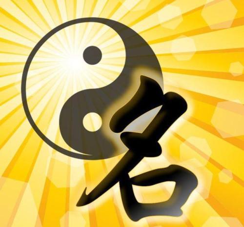 爸姓刘妈姓王孩子姓张可以吗,爸姓李妈妈姓刘宝宝小名