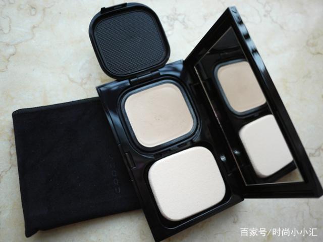 油皮底妆不脱妆浮粉,油皮适合的大牌粉饼推荐