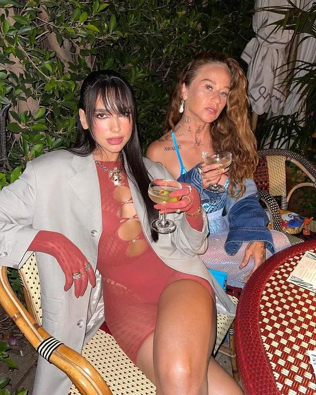 中国的肚兜中国风,国外流行中国肚兜