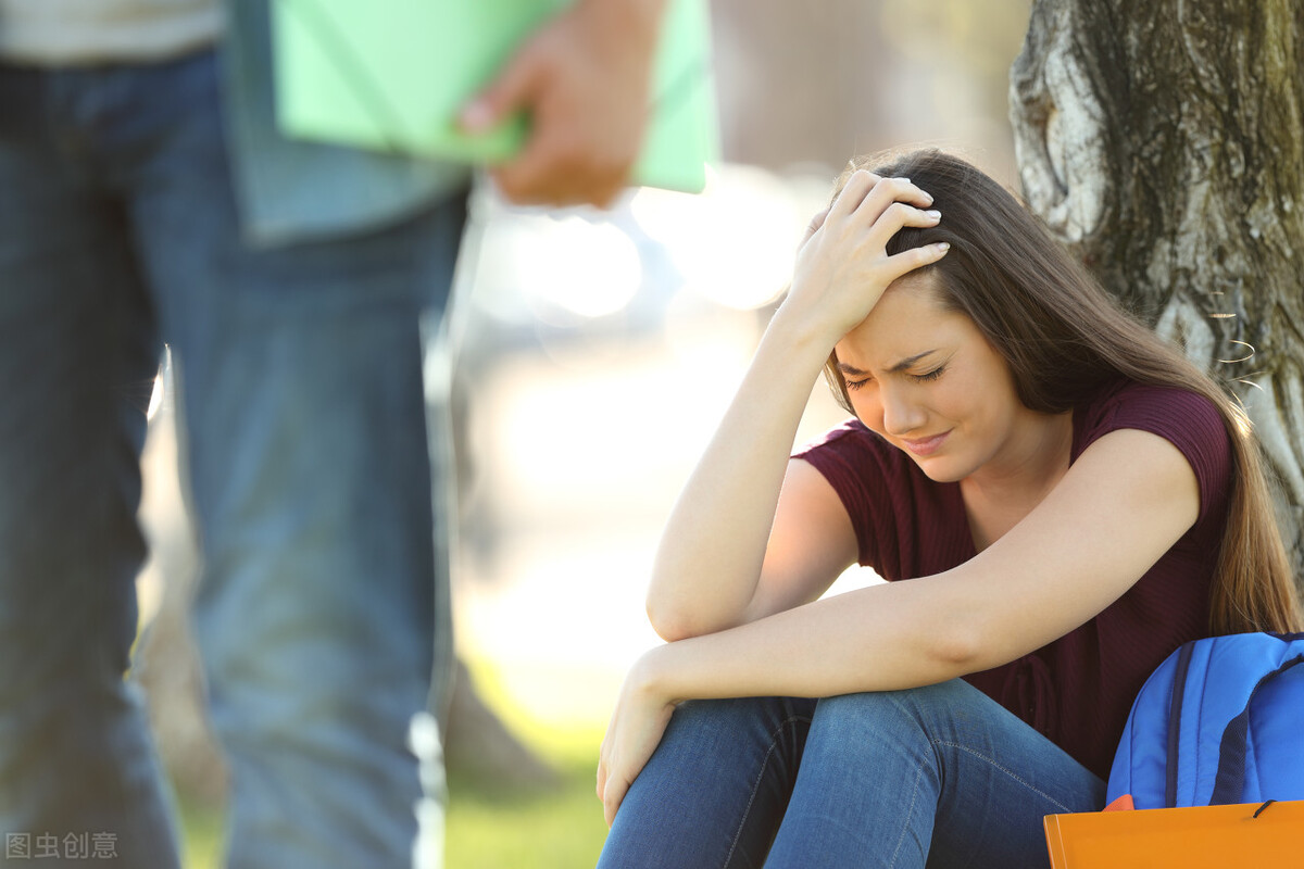 在一起六年分手了男的会难受吗,在一起六年分手了