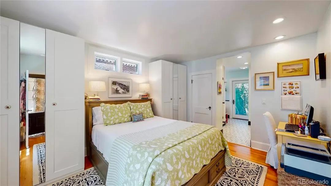 100万在国外能买到什么样的房子,在美国100万能买什么样的房子