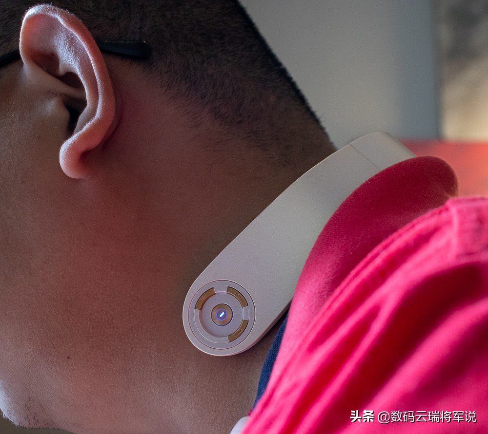 boe智能颈椎按摩仪,eke智能颈椎按摩器