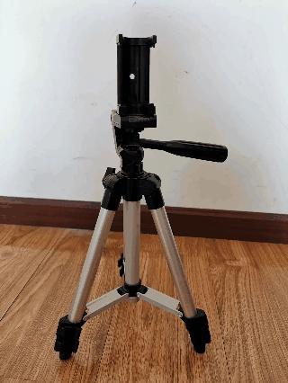 谁说手机拍视频要用专业设备？20块钱就搞定！手机照样拍大片！