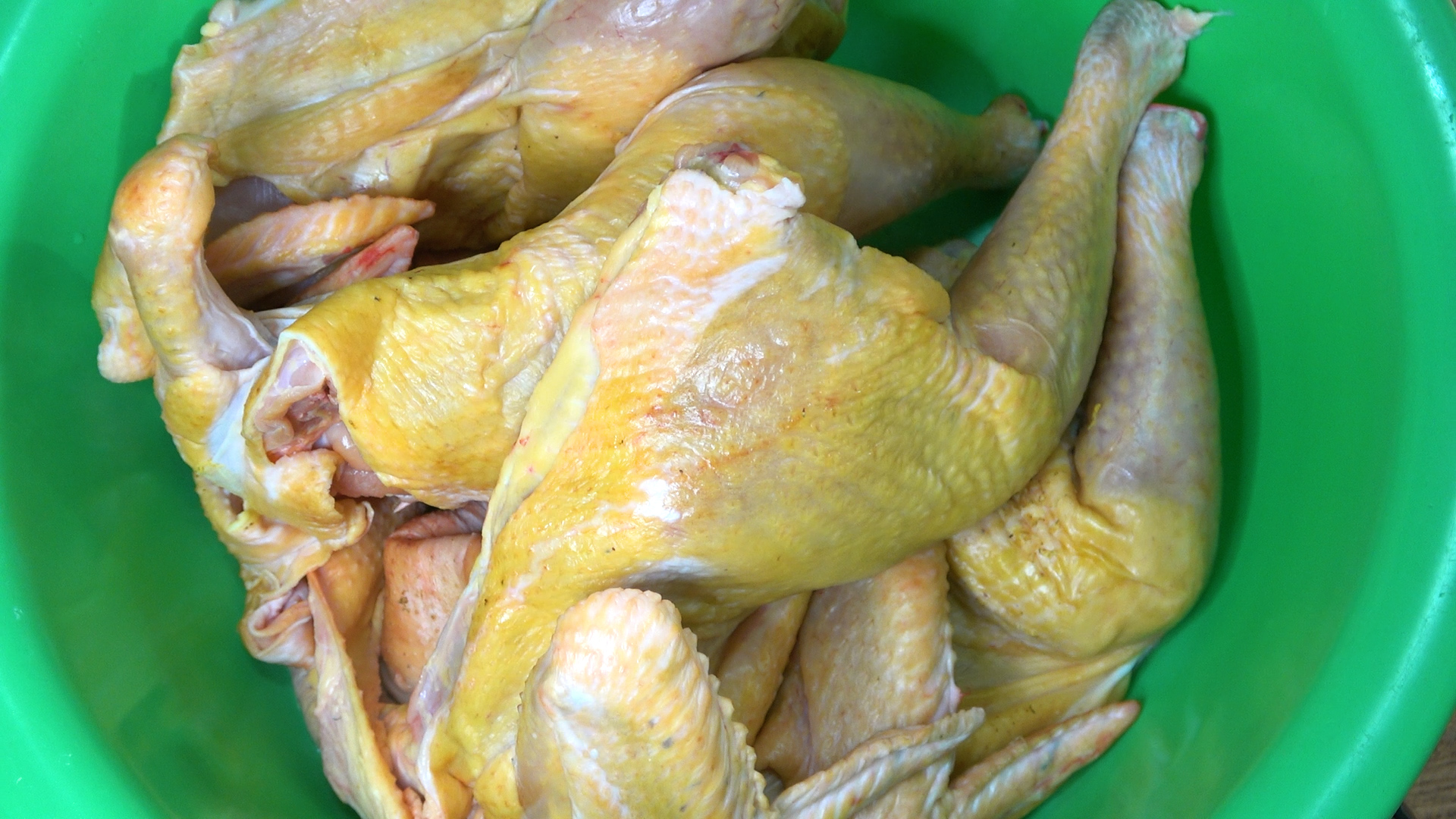 四川风干鸡正宗做法,麻辣风干鸡的家常做法