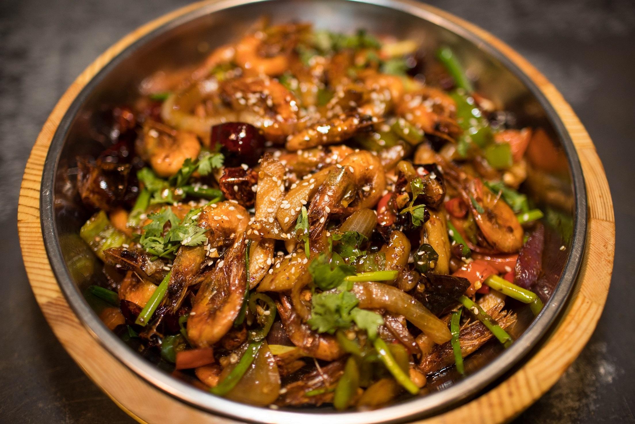 干锅虾麻辣的做法家常,麻辣干锅虾和土豆的做法大全