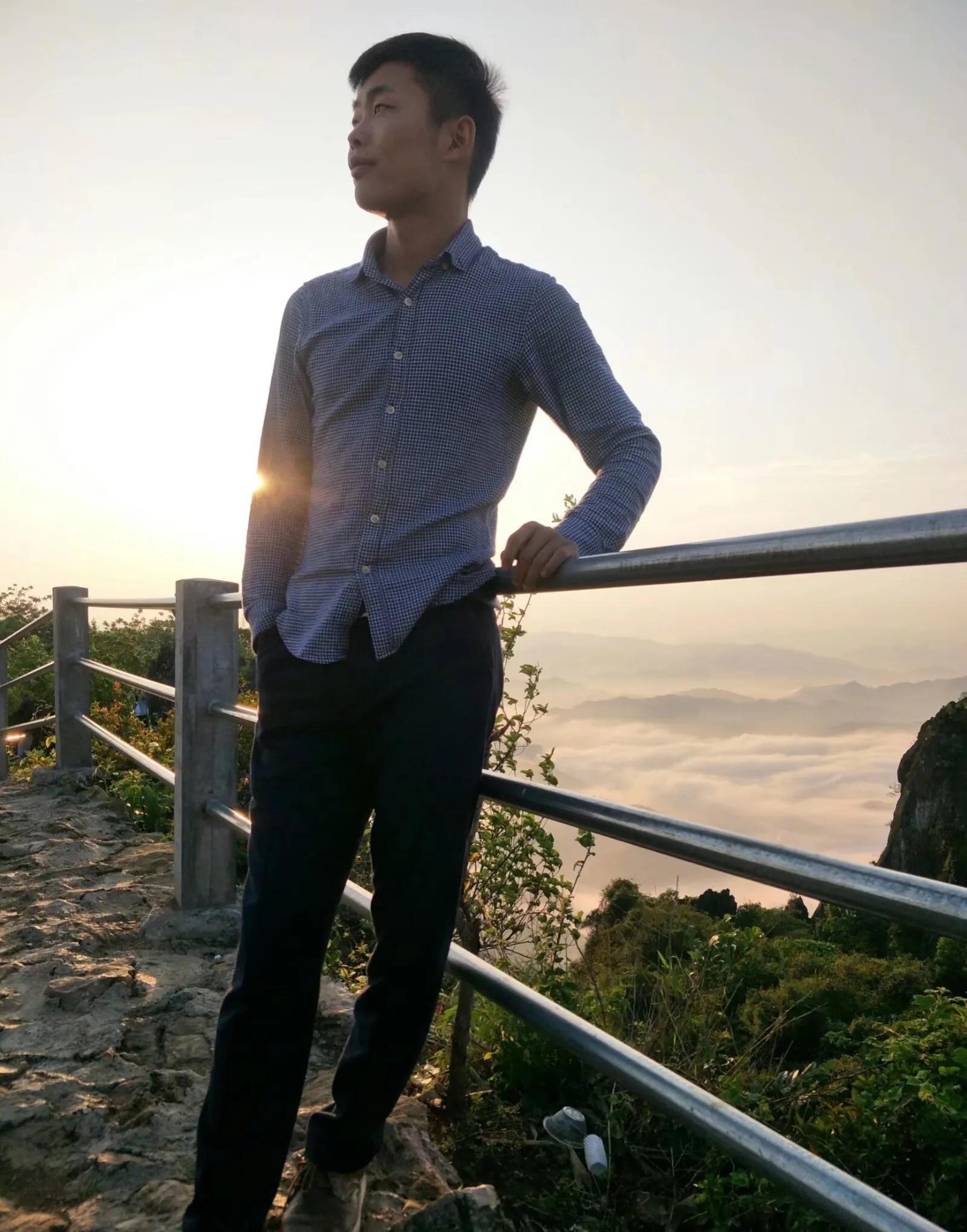 大学生互联网100个创业项目,大学生创业项目计划书ppt案例