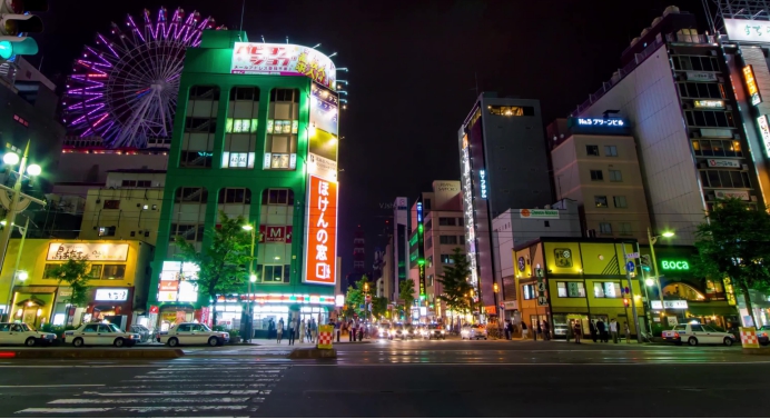 日本天空不明飞行物真实视频,著名的不明飞行物事件专家解释