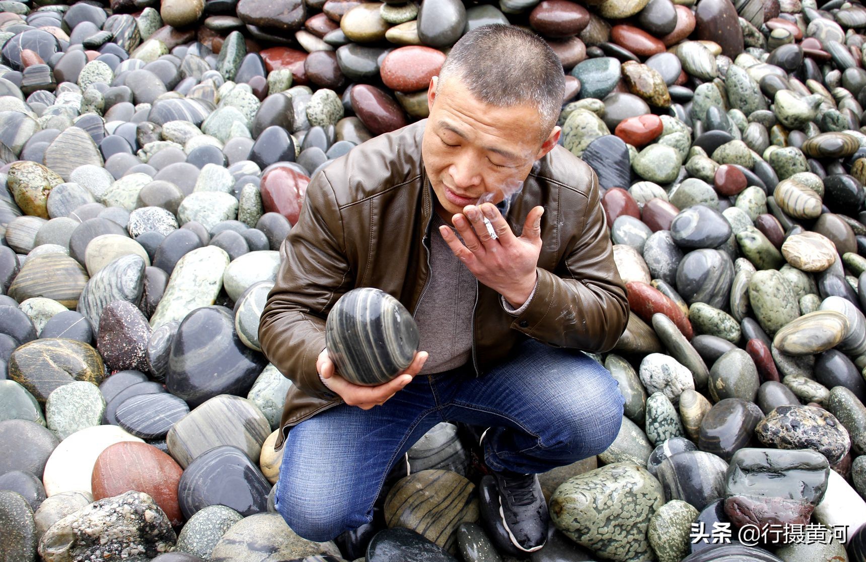 山西石材雕刻机费用情况,农村雕刻机创业