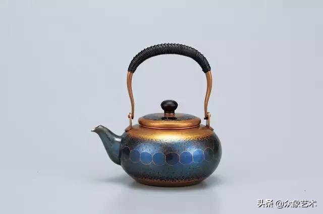 玉川堂铜器着色,匠心传承铜器