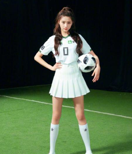 鞠婧祎和关晓彤12岁的样子,鞠婧祎关晓彤杨紫杨幂