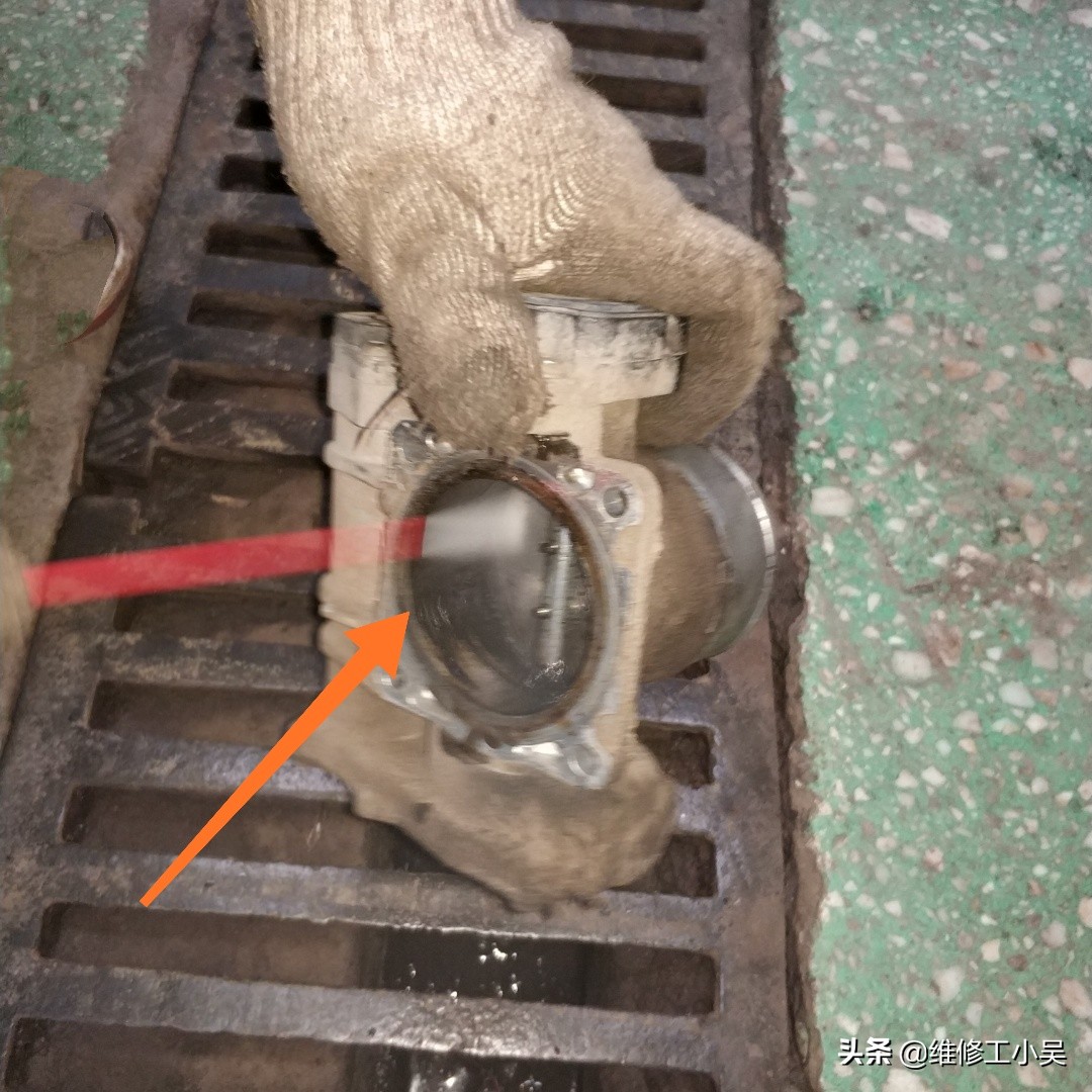 纳智捷U6发动机哒哒响,纳智捷发动机声音大怎么回事