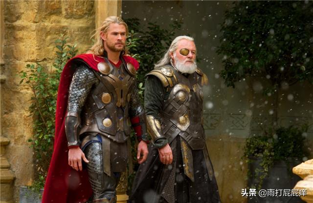 索尔恢复神力一拳轰趴浩克,为什么说索尔可以打响指