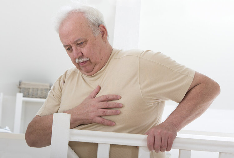 睡到半夜口干是啥原因怎么解决,睡到半夜总是口干舌燥是什么原因