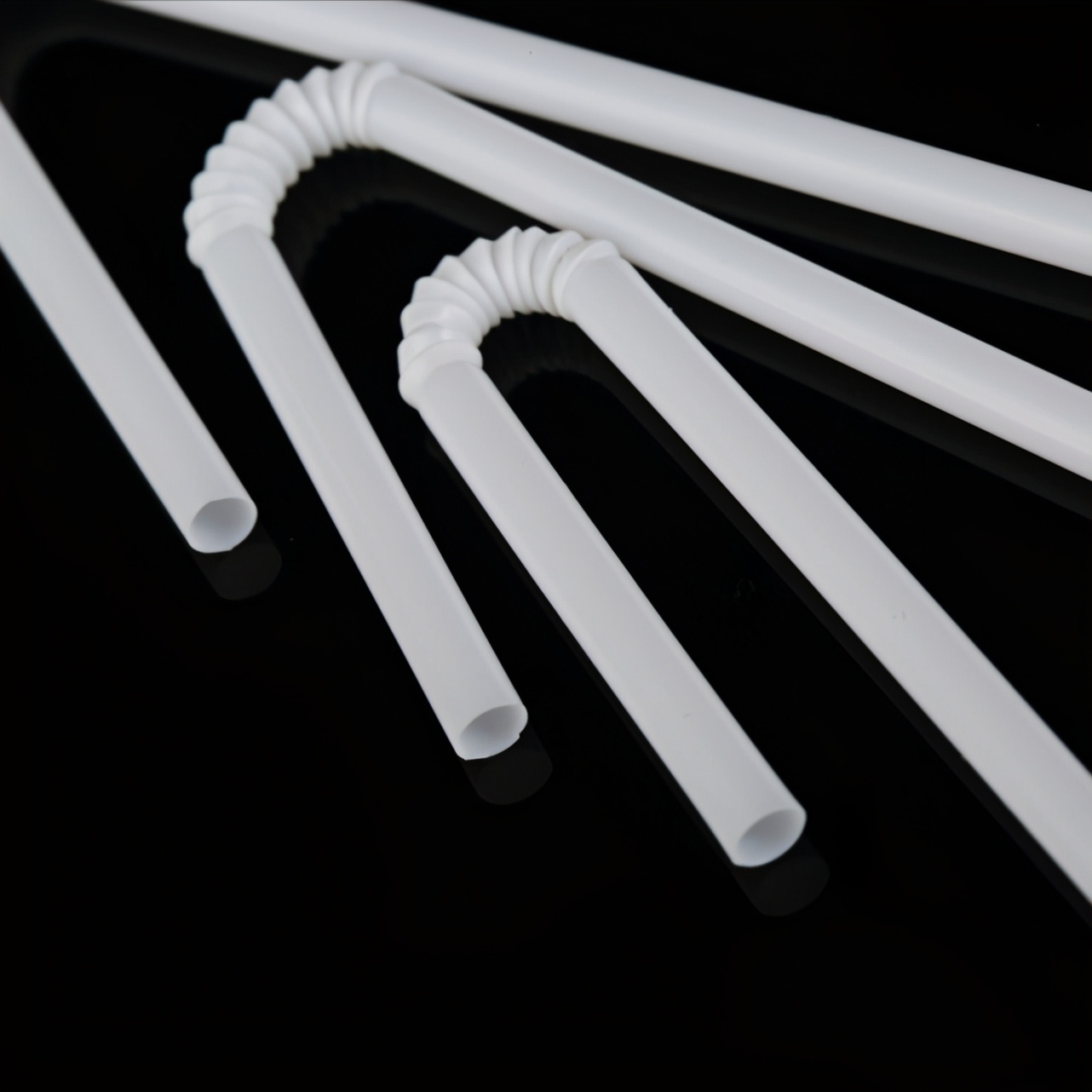 产房刚生完孩子的注意事项有哪些,生产妈妈进产房需要准备的东西