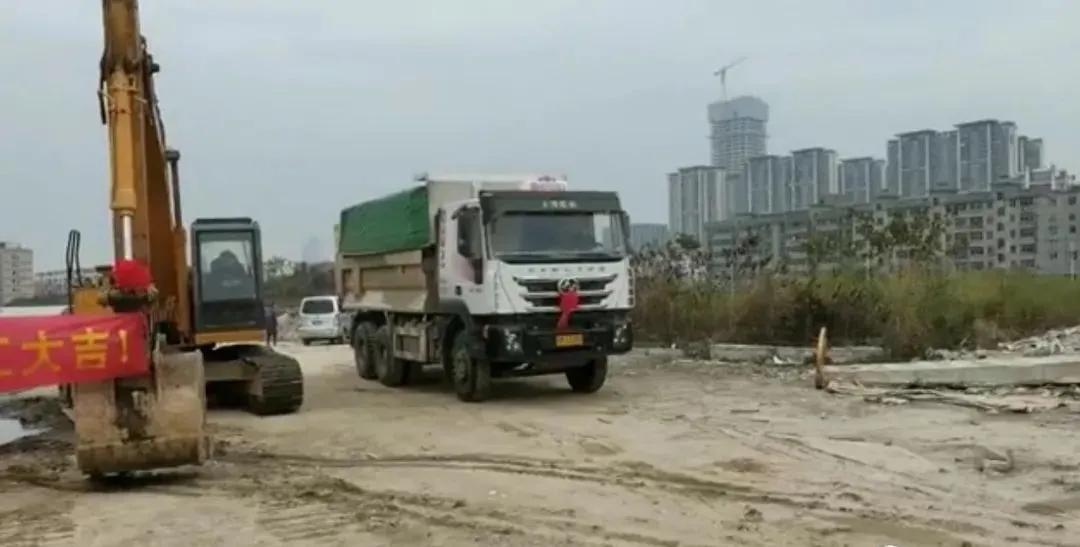 神速建楼全过程,朝阳大悦城周边规划