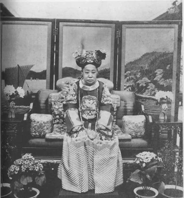 早餐要吃酱肘子，对太后位置不感冒，这位妃子究竟有多“奇葩”