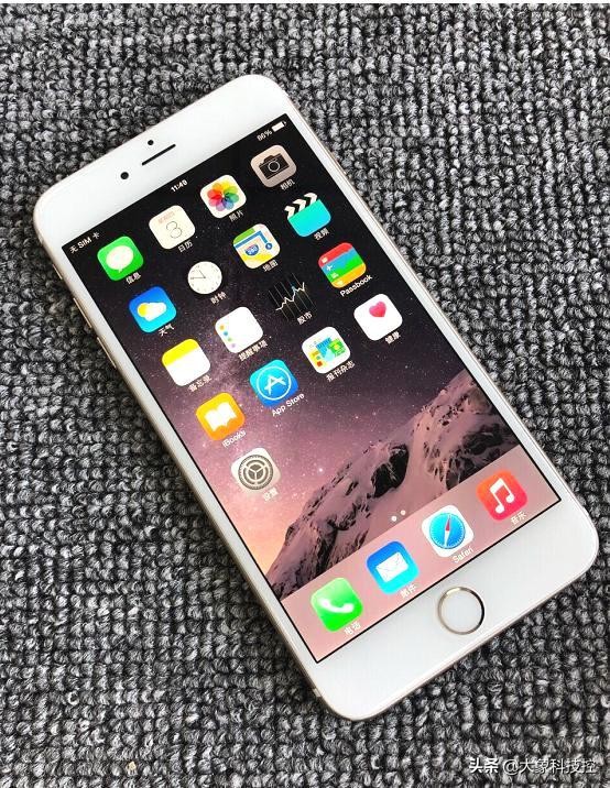 苹果的库克卖iphone手机,库克苹果发布会iphone6