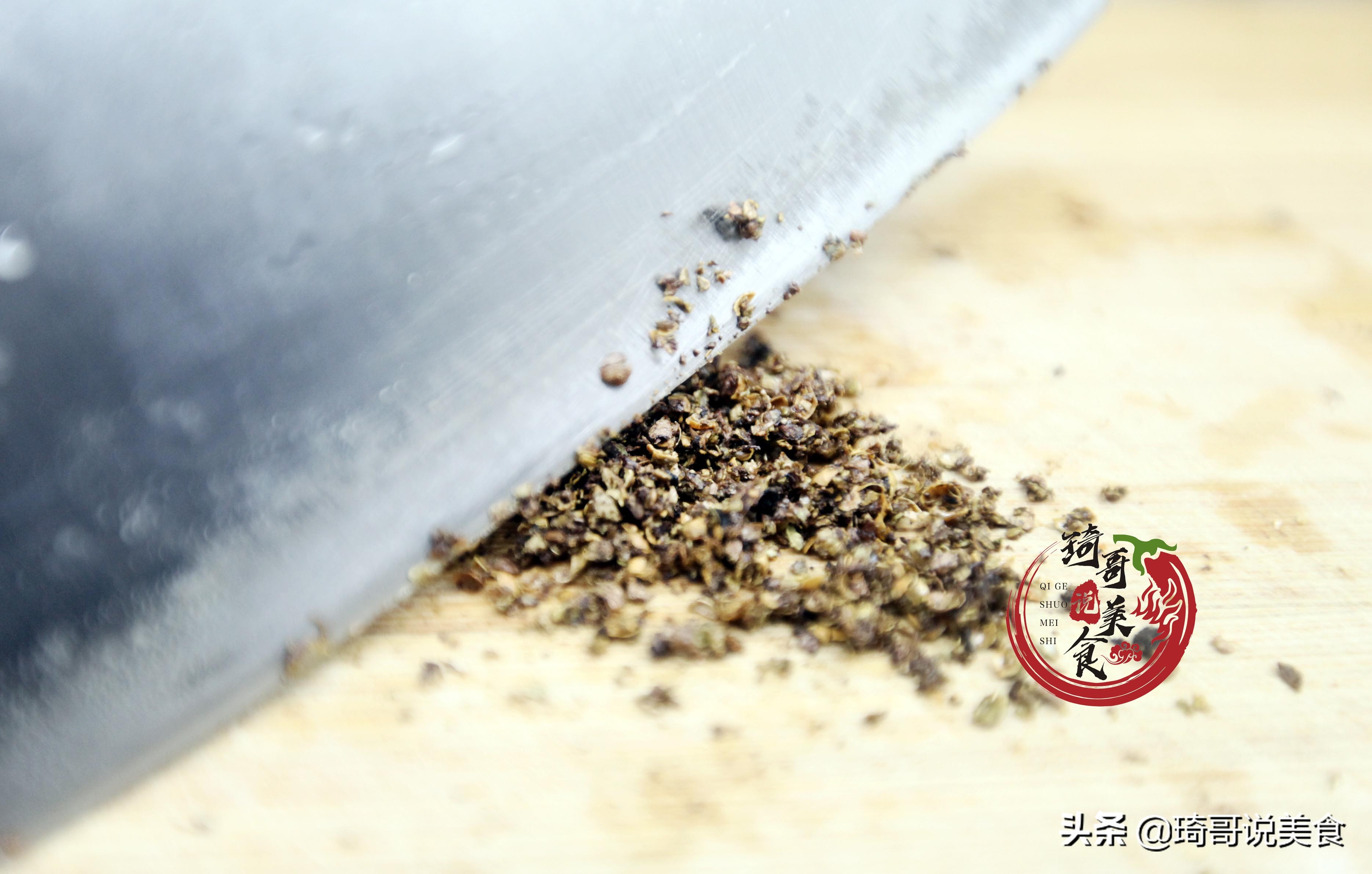 快手上那些馋死人的麻辣海鲜咋做的?原来这么简单,你在家轻松做