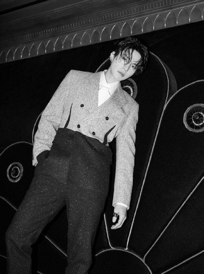 韩国男演员李准基的图片,韩国最帅气男明星李准基