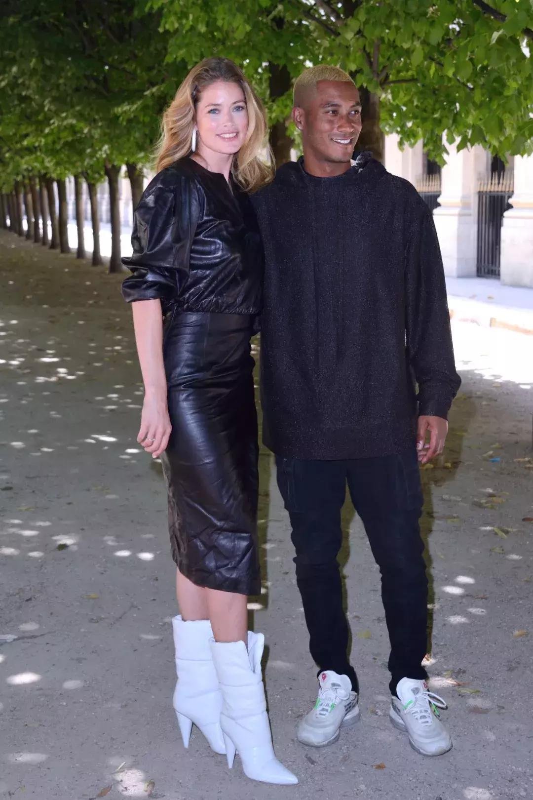 冬天羽绒服内搭怎么穿保暖又时尚,衣柜放久的羽绒服和外套