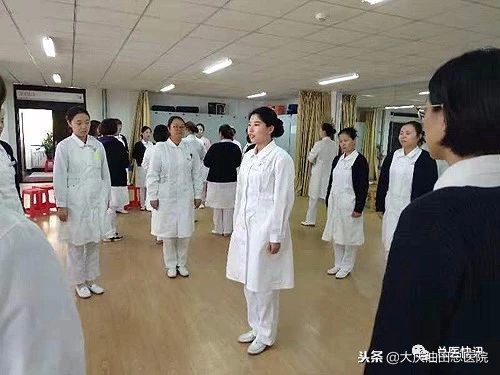 护理礼仪原则及规范,何为良好的护理礼仪