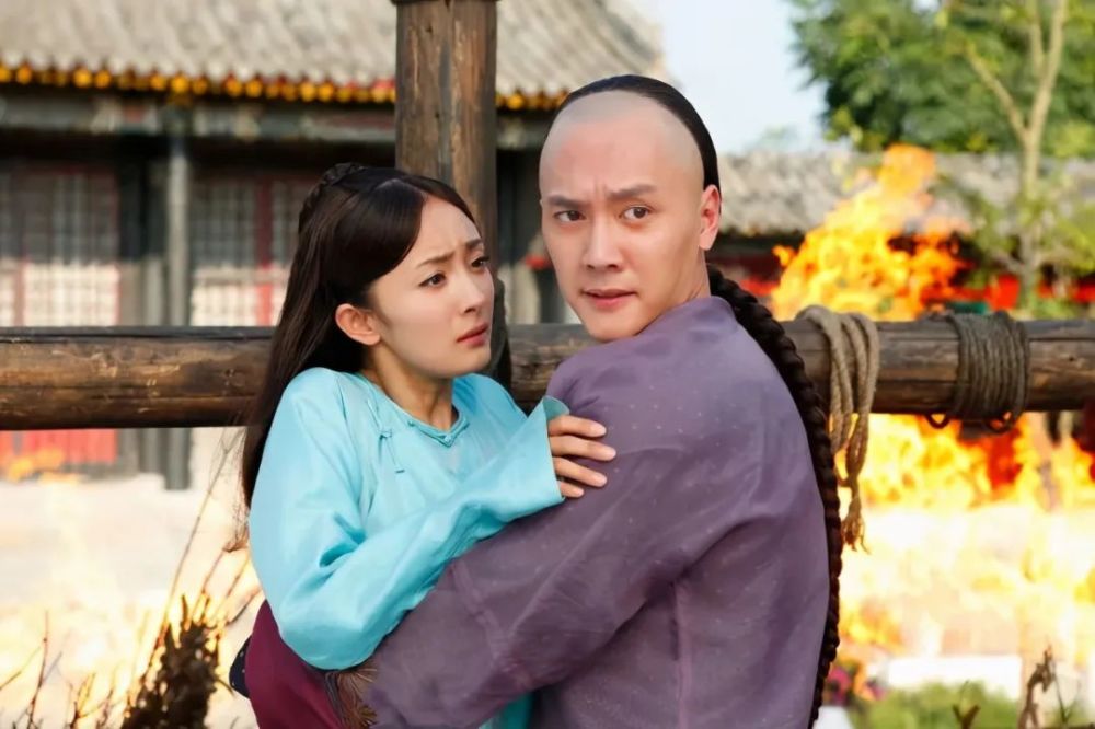 杨幂手握的资本大佬,深度解析杨幂的资本布局