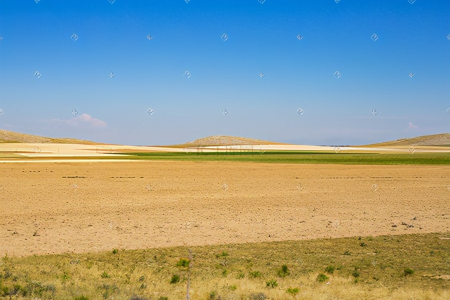 五颜六色的土壤是怎么形成的,科学为什么会有五颜六色的土壤