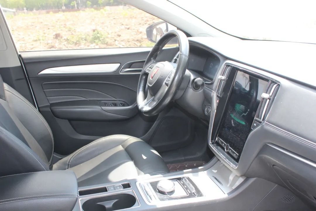 二手荣威i6混动车值得买吗,车主说荣威纯电动