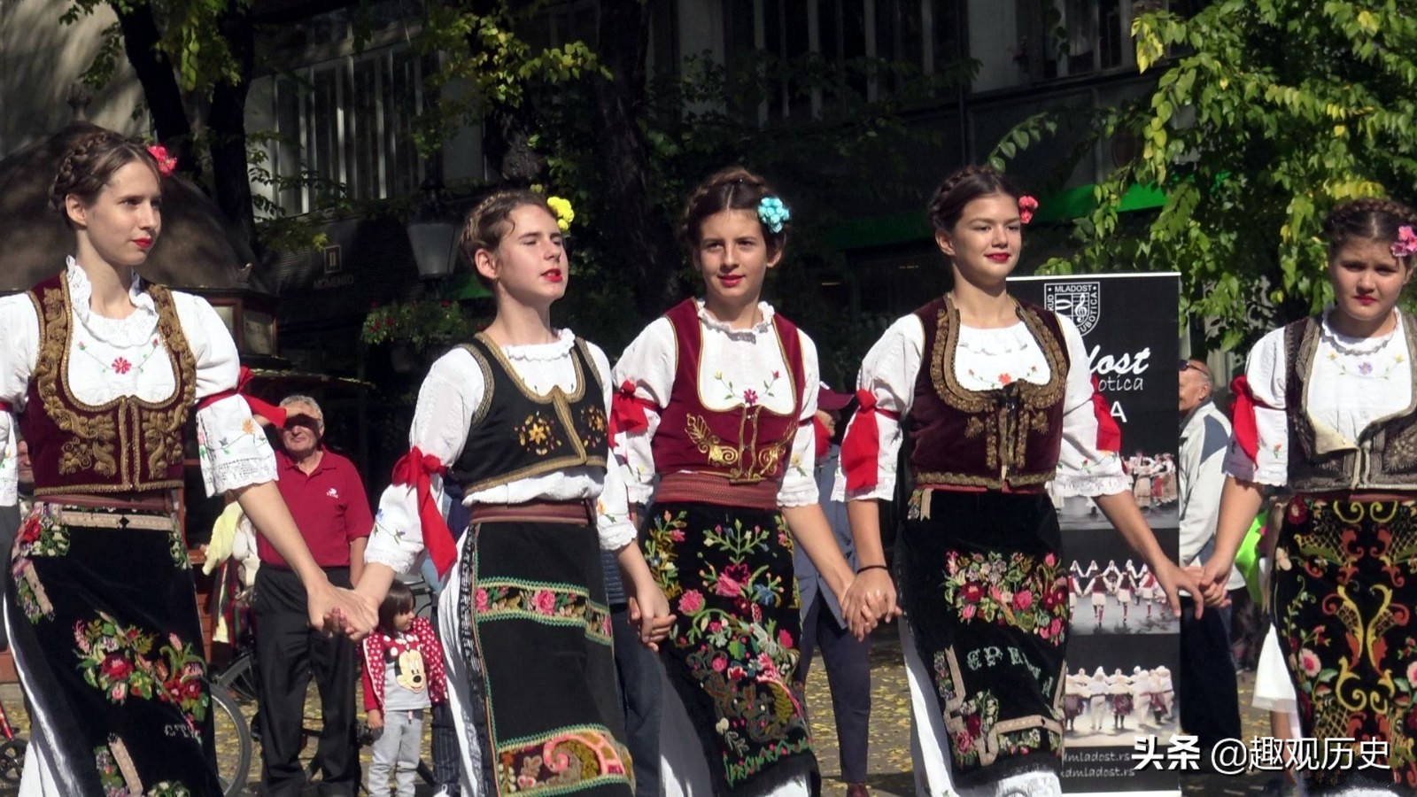 唯一富裕的斯拉夫国家,人均GDP为俄罗斯两倍,成功原因有三点