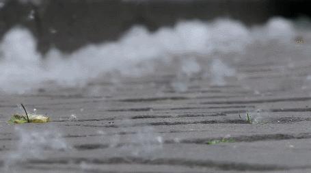 尖锐、敏感、饱受争议，直播死亡全过程，这片太窒息了...