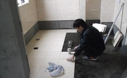 找师傅贴瓷砖需要注意什么,瓦工贴瓷砖前需要注意什么