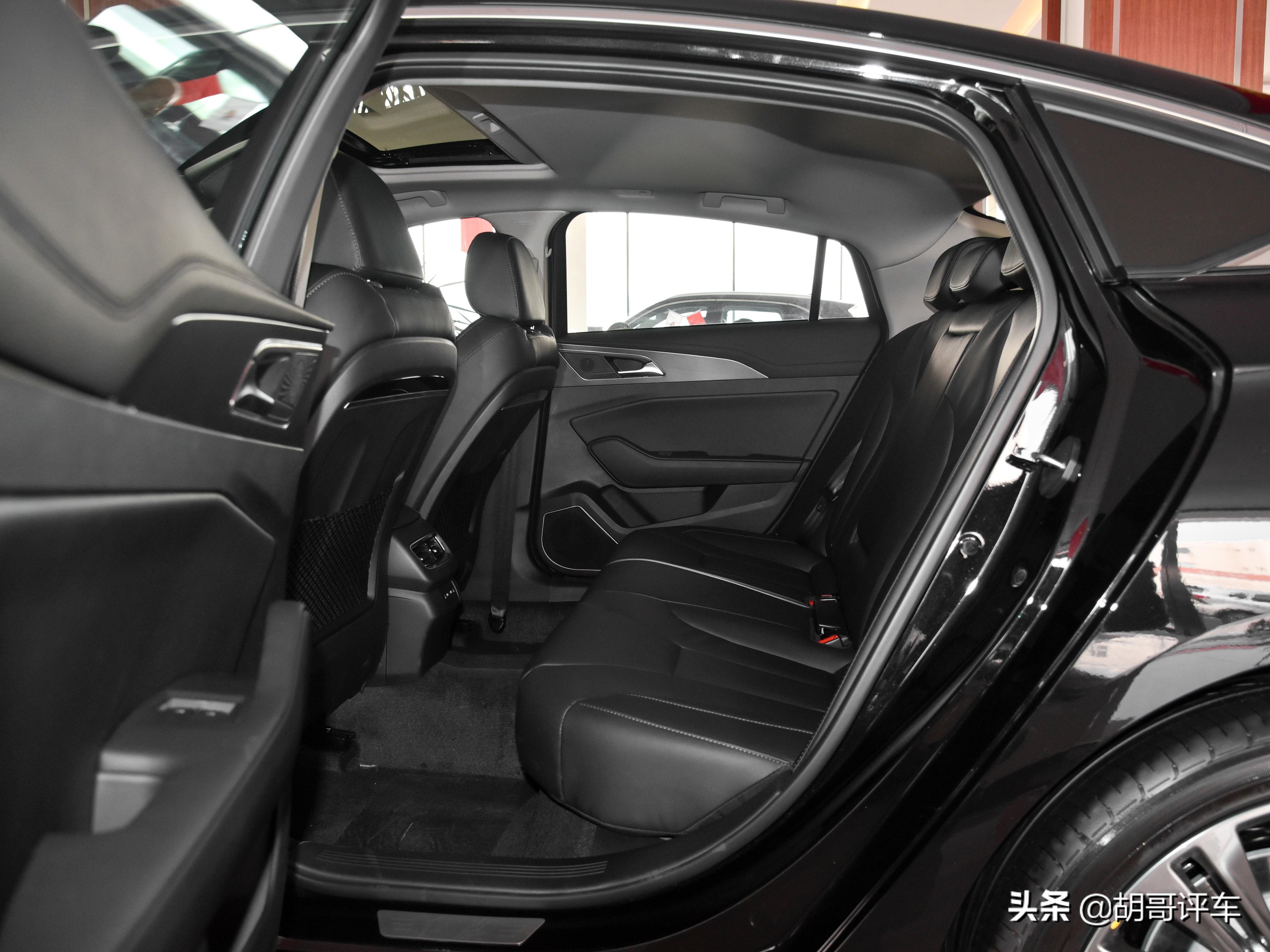 买红旗h5买1.5t好还是1.8t好,新上市红旗h5的高清大图