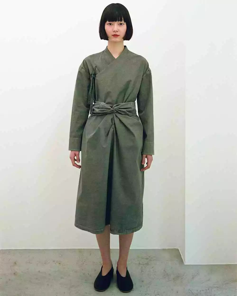 风靡文艺界的“棉麻服”会穿吗？学会提亮色彩搭配，回归布衣精神