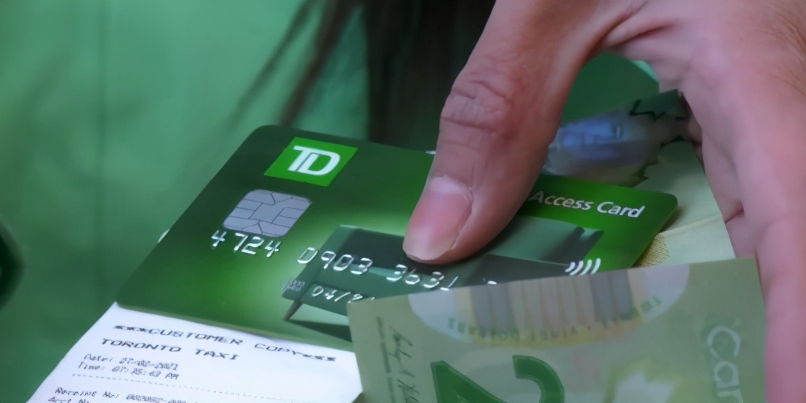 华人注意！多伦多*子骗**求好心人帮忙刷卡付车费！十多人中招